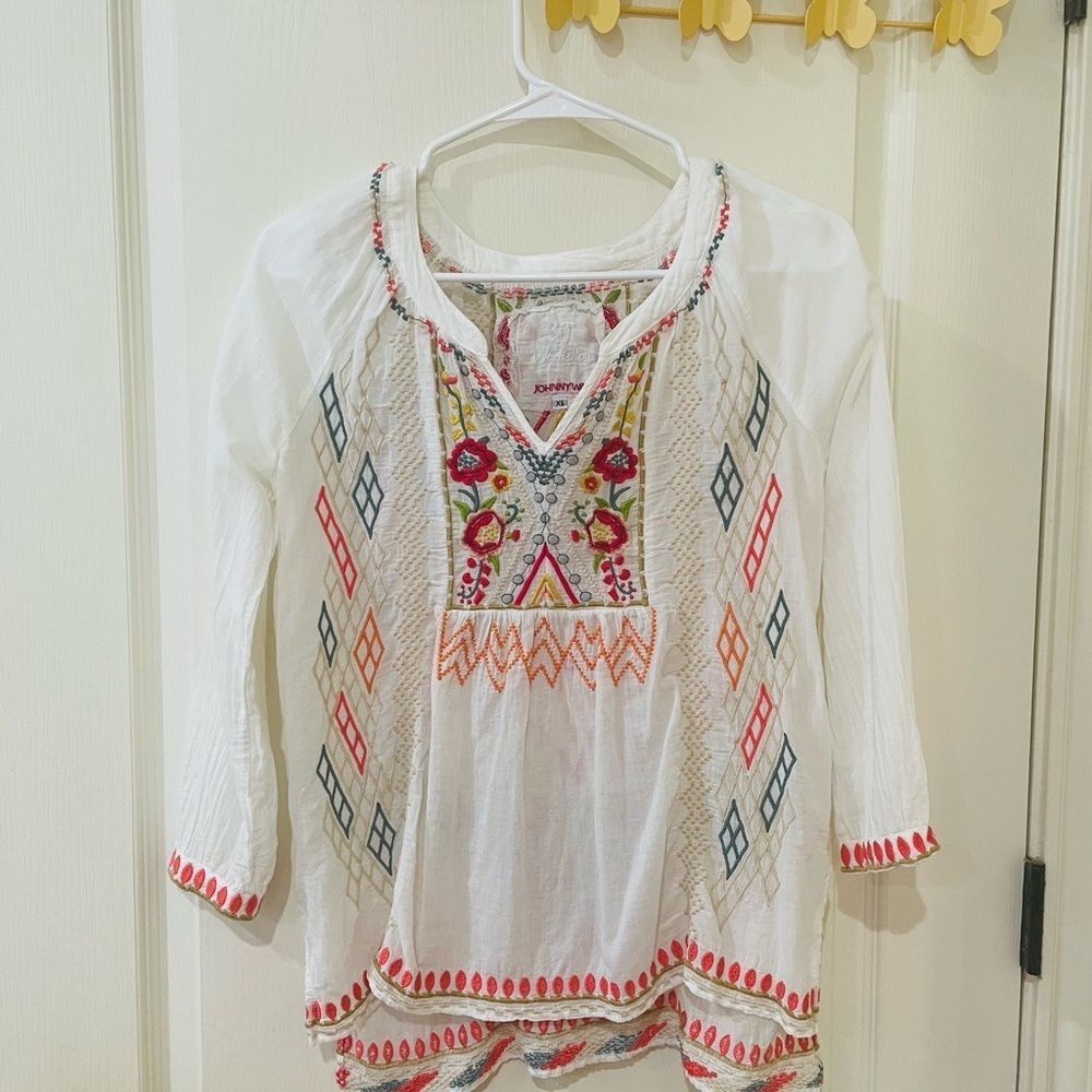 Johnny Was Floral Embroidery V neck cotton Pullover Blouse size XS